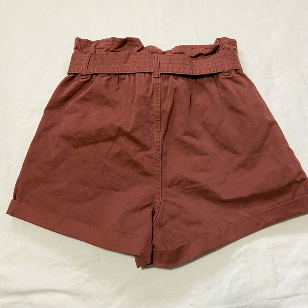 Abercrombie & Fitch High-Waist Paperbag Shorts - Rust - Picture 5 of 6